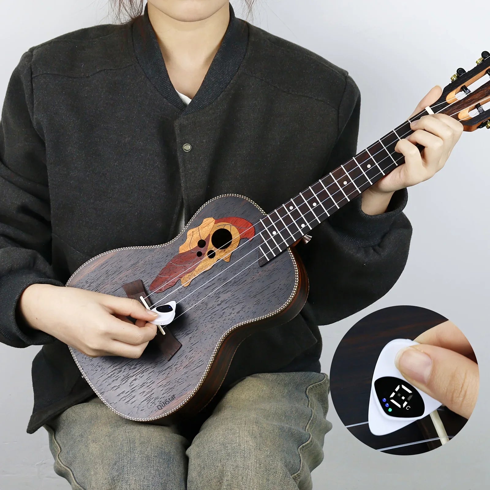 2-In-1 Guitar Pick & Tuner - Your Guitar Buddy